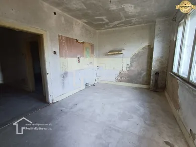 Na predaj 4-izbový dom, 140 m², Rožňava