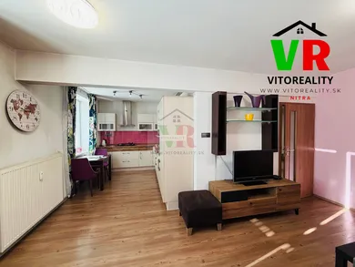 Na prenájom 2-izbový byt, 70 m², Nitra, Štúrova