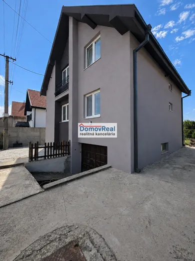 Na predaj 5-izbový dom, 178 m², Šamorín, Hlavná