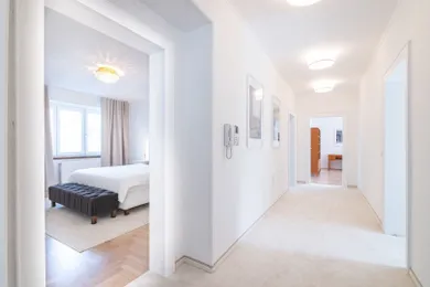 Na prenájom 5-izbový dom, 385 m², Košice-Juh, Rázusova