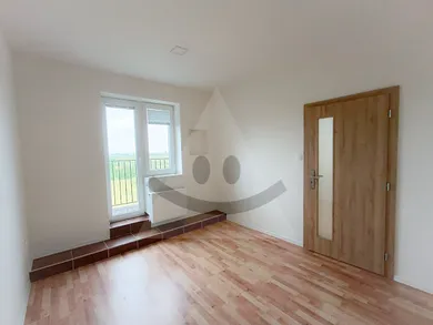 Na prenájom 1-izbový byt, 39 m², Komárno