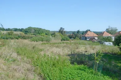 Na predaj pozemok, Krškany