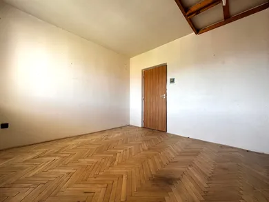 Na predaj 3-izbový byt, 64 m², Liptovský Mikuláš, Štefánikova