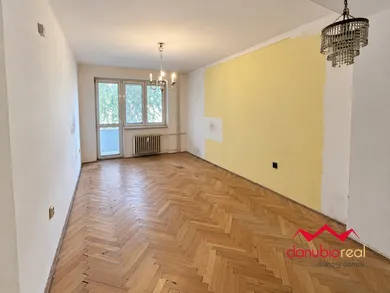 Na predaj 3-izbový byt, 59 m², Nové Zámky