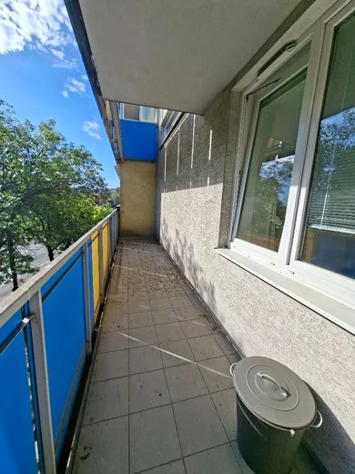 Na prenájom 2-izbový byt, 52 m², Bratislava-Ružinov, Tomášikova