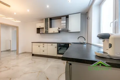 Na predaj 3-izbový byt, 78 m², Podolie