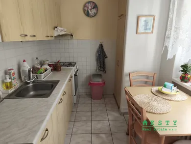 Na predaj 2-izbový byt, 52 m², Bratislava-Ružinov, Solivarská