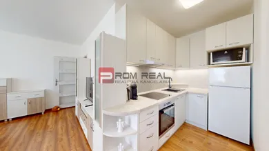 Na prenájom 2-izbový byt, 40 m², Bratislava-Rača, Dopravná