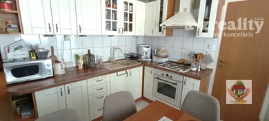 Mieszkania na wynajem, 3-pokojowe, Nové Zámky · €650
