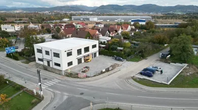 Komerčné priestory na prenájom, Nemšová · €560