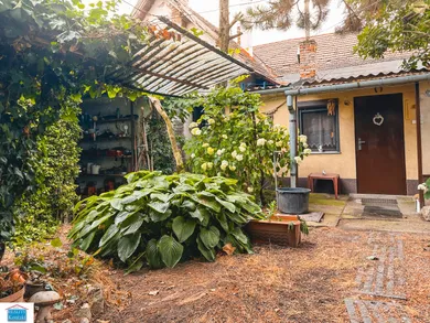 Na predaj 2-izbový dom, 80 m², Nesvady