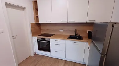 Na prenájom 1-izbový byt, 40 m², Bratislava-Rača, Františka Kubu