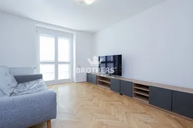 Na prenájom 2-izbový byt, 46 m², Bratislava-Rača, Cyprichova