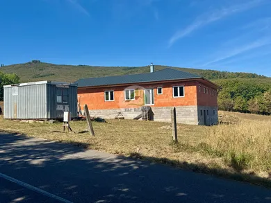 Na predaj dom, 176 m², Nový Salaš