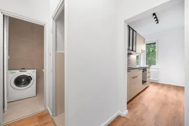 Na predaj objekt, 48 m², Bratislava-Ružinov, Súmračná