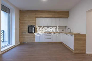 Mieszkania na sprzedaż, 3-pokojowe, Dunajská Streda · €189 900