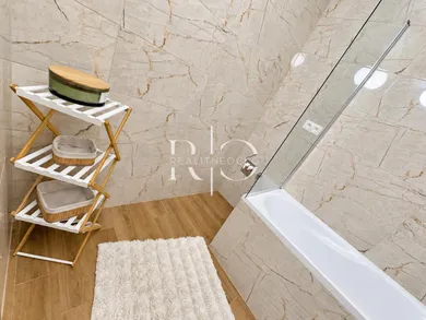Na predaj 3-izbový byt, 75 m², Prešov, -