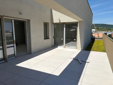 Na predaj 4-izbový byt, 108 m², Bratislava-Rača, Horská
