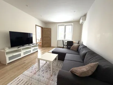Mieszkania na wynajem, 2-pokojowe, Košice-Sever · €800