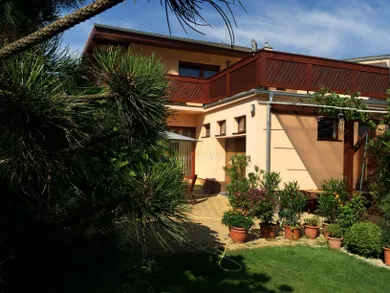 Na predaj 5-izbový dom, 51 m², Piešťany, Dubová