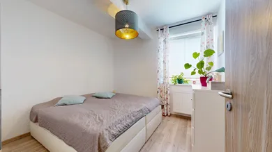 Na predaj 3-izbový byt, 72 m², Trnava, Mikovíniho