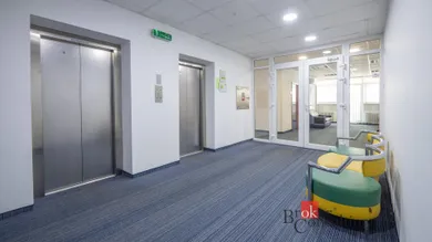 Na predaj komerčné, 191 m², Bratislava-Ružinov, Priemyselná