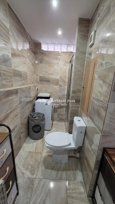 Na predaj 2-izbový byt, 68 m², Nové Zámky, Nábrežná