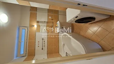 Na prenájom 2-izbový byt, 66 m², Žilina