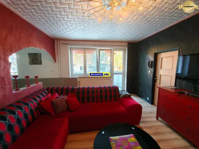 Na prenájom 3-izbový byt, 74 m², Martin, Timravy
