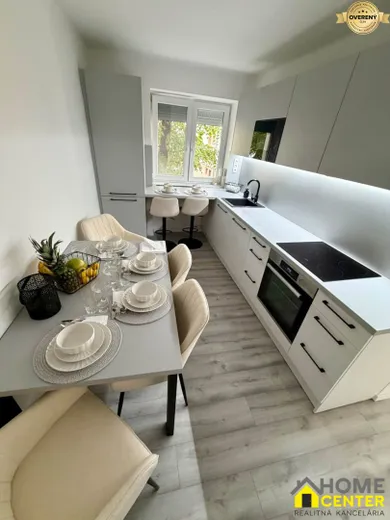 Na predaj 2-izbový byt, 58 m², Komárno, Budovateľská