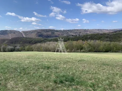 Na predaj pozemok, 192 m², Košice-Kavečany
