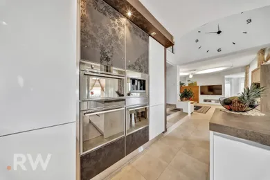 Na predaj dom, 561 m², Nitra, Hornozoborská