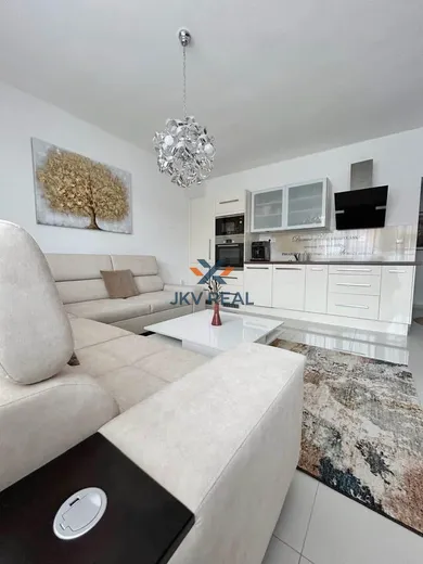 Byty na prenájom 3-izbový, Nitra · €880