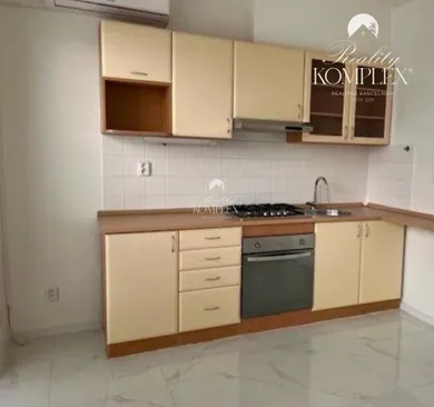 Na predaj 1-izbový byt, 35 m², Bratislava-Podunajské Biskupice