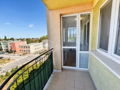 Na prenájom 3-izbový byt, 68 m², Galanta, Hlavná