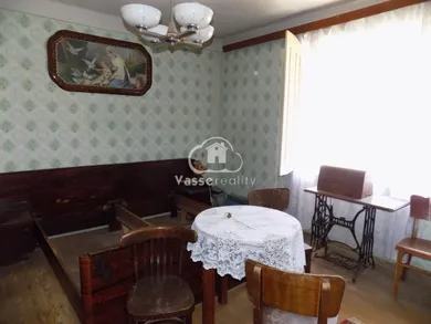 Na predaj 3-izbový dom, Strekov