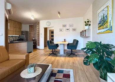 Na prenájom 2-izbový byt, 74 m², Bratislava-Petržalka, Bosákova
