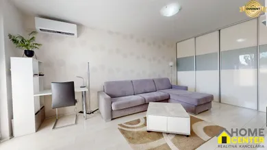 Na prenájom 1-izbový byt, 41 m², Komárno, Hradná