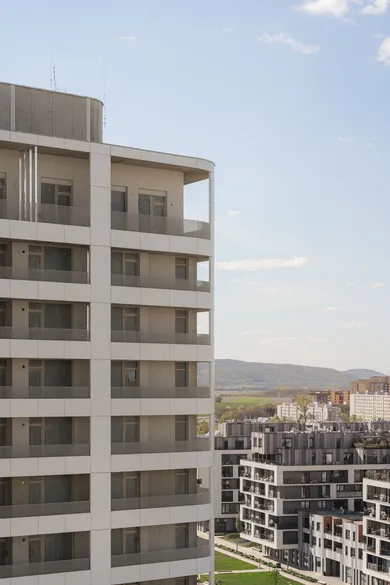 Na predaj 2-izbový byt, 56 m², Bratislava-Petržalka, Jána Lajčiaka