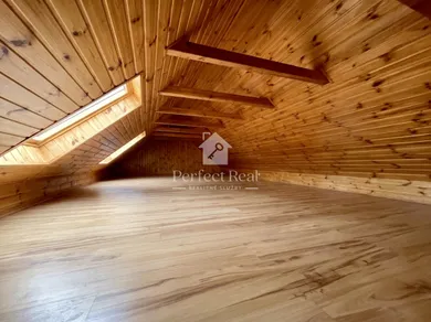 Na predaj dom, 230 m², Trstice