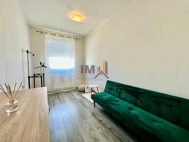 Na prenájom 3-izbový byt, 65 m², Nové Zámky, Jazdecká