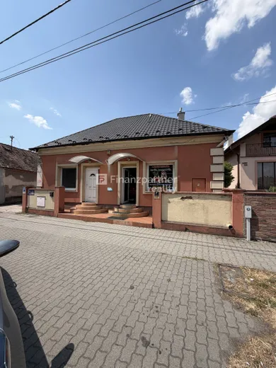 Lokale komercyjne na sprzedaż, Veľký Meder · €447 000