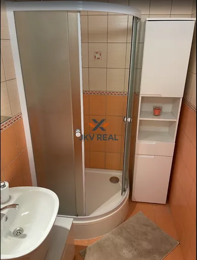 Na prenájom 1-izbový byt, 30 m², Považská Bystrica, SNP