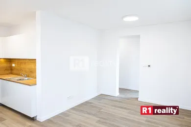 Na prenájom 2-izbový byt, 53 m², Piešťany, Šafárikova