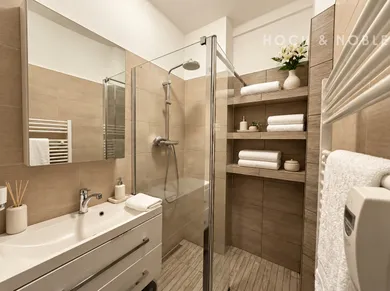 Na predaj 3-izbový byt, 80 m², Bratislava-Staré Mesto, Tabaková