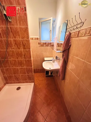 Na prenájom 3-izbový dom, 92 m², Nové Zámky, Poľná