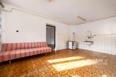 Na predaj dom, 250 m², Predajná, Farská