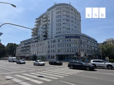 Komerčné priestory na predaj, Bratislava-Nové Mesto · €324 000