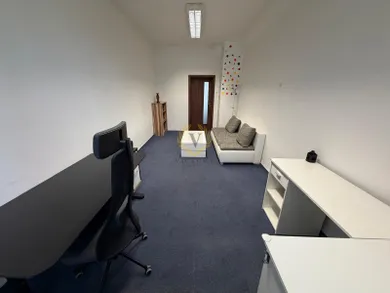 Na prenájom komerčné, 19 m², Banská Bystrica, Majerská cesta