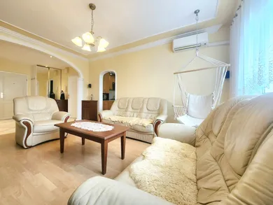 Mieszkania na wynajem, 3-pokojowe, Bratislava-Karlova Ves · €800